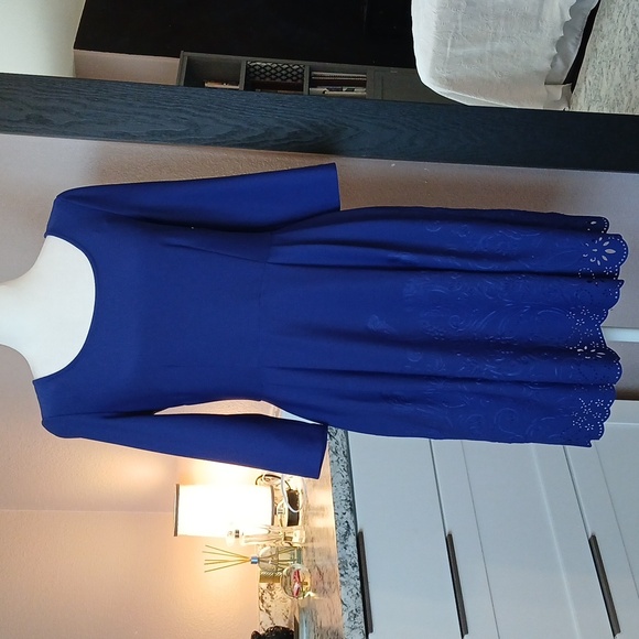 Betsey Johnson Classic Purplish-Blue 3/4 Sleeve Classic Style Dress Size 4 - Picture 2 of 10